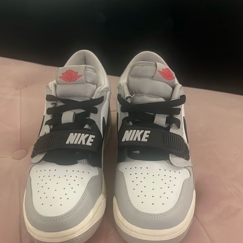Nike Air Jordan 312 Court Legacy